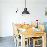 2 Bedroom Stunning In * Büsum