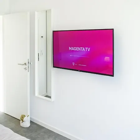 Apartment 2 Bedroom Stunning In *