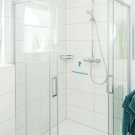 2 Bedroom Stunning In Busum